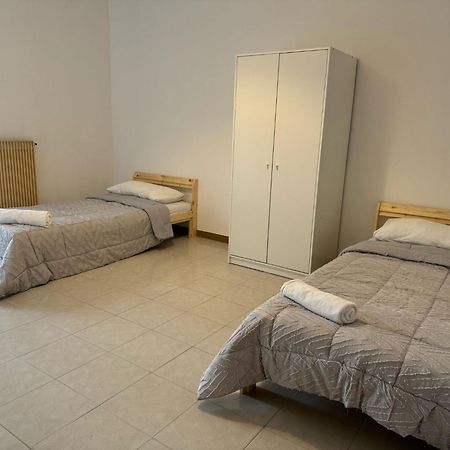 Volturno Guest House Рим Екстериор снимка